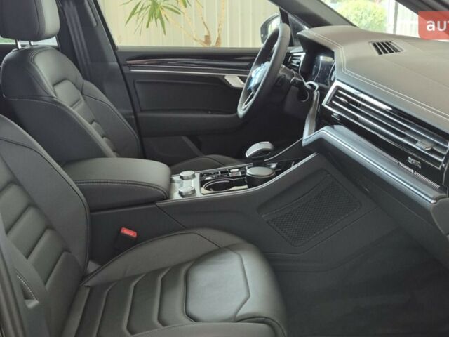 Фольксваген Туарег, объемом двигателя 2.97 л и пробегом 0 тыс. км за 72176 $, фото 25 на Automoto.ua