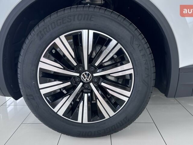 Фольксваген Туарег, объемом двигателя 2.97 л и пробегом 0 тыс. км за 70651 $, фото 6 на Automoto.ua