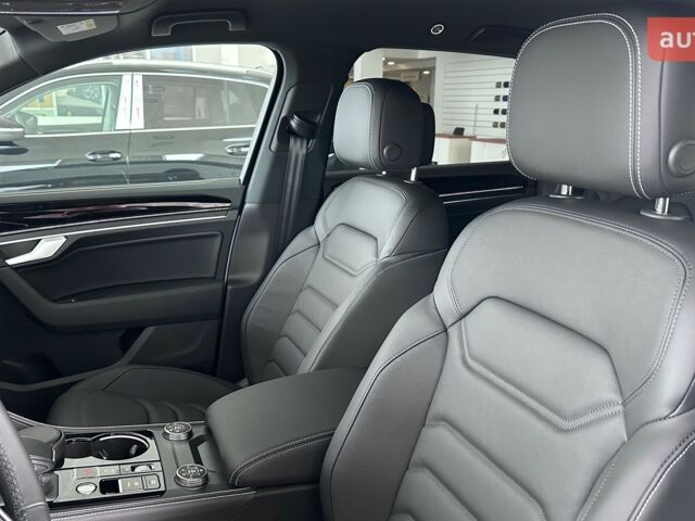 Фольксваген Туарег, объемом двигателя 2.97 л и пробегом 0 тыс. км за 70651 $, фото 15 на Automoto.ua