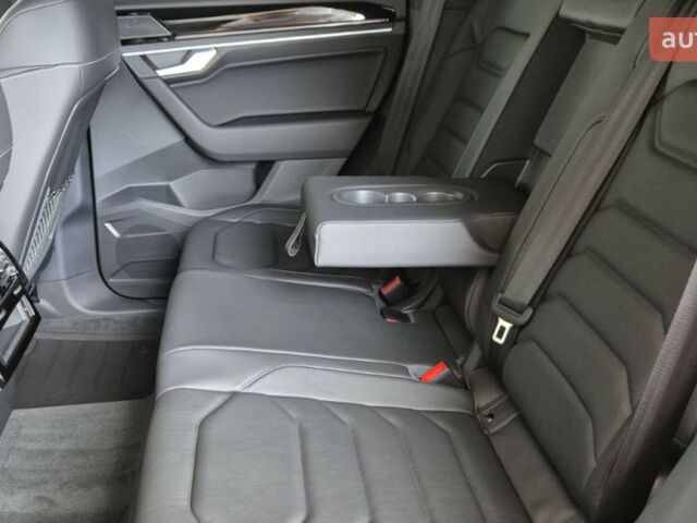 Фольксваген Туарег, объемом двигателя 2.97 л и пробегом 0 тыс. км за 72176 $, фото 24 на Automoto.ua