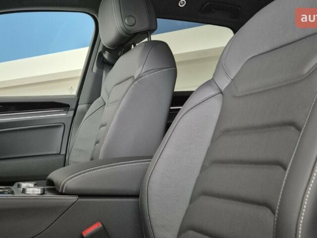 Фольксваген Туарег, объемом двигателя 2.97 л и пробегом 0 тыс. км за 70651 $, фото 15 на Automoto.ua