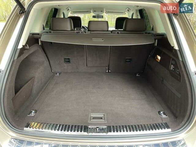 Желтый Фольксваген Туарег, объемом двигателя 3 л и пробегом 239 тыс. км за 32000 $, фото 23 на Automoto.ua