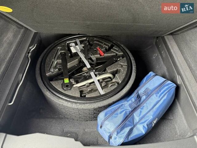 Желтый Фольксваген Туарег, объемом двигателя 2.99 л и пробегом 123 тыс. км за 43900 $, фото 21 на Automoto.ua