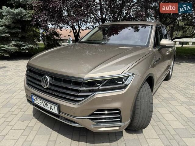 Желтый Фольксваген Туарег, объемом двигателя 2.99 л и пробегом 123 тыс. км за 43900 $, фото 1 на Automoto.ua