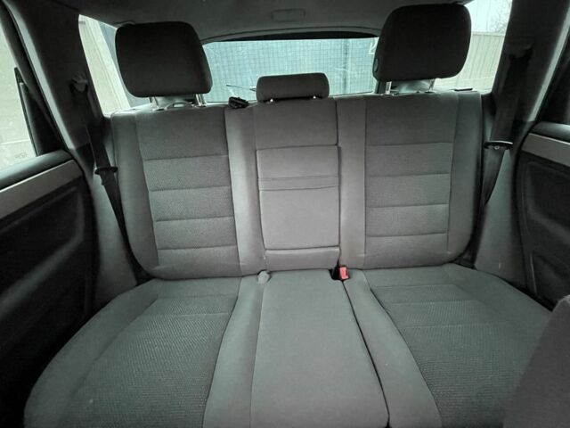 Сірий Фольксваген Туарег, об'ємом двигуна 2.5 л та пробігом 320 тис. км за 4500 $, фото 14 на Automoto.ua