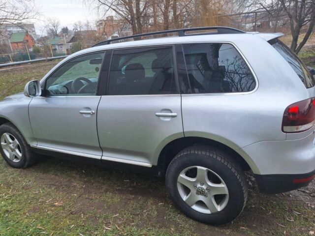 Серый Фольксваген Туарег, объемом двигателя 2.5 л и пробегом 360 тыс. км за 7200 $, фото 4 на Automoto.ua