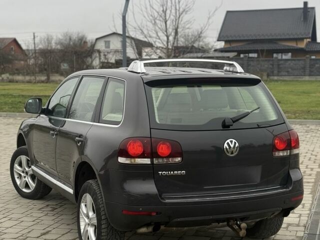 Серый Фольксваген Туарег, объемом двигателя 2.5 л и пробегом 380 тыс. км за 5492 $, фото 3 на Automoto.ua