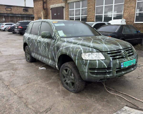 Серый Фольксваген Туарег, объемом двигателя 3.19 л и пробегом 222 тыс. км за 2999 $, фото 8 на Automoto.ua