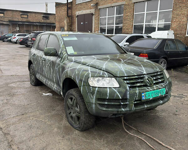 Серый Фольксваген Туарег, объемом двигателя 3.19 л и пробегом 222 тыс. км за 2999 $, фото 12 на Automoto.ua