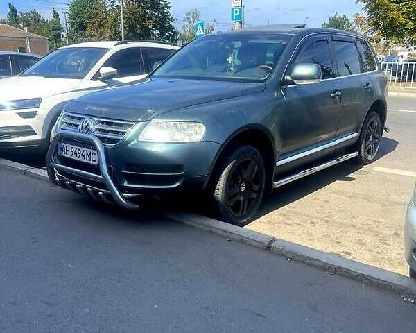 Серый Фольксваген Туарег, объемом двигателя 4.9 л и пробегом 260 тыс. км за 6000 $, фото 6 на Automoto.ua