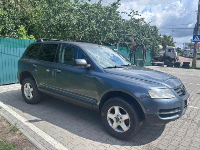 Фольксваген Туарег 2004 в Славянске на Automoto.ua Серый Фольксваген Туарег, объемом двигателя 2.5 л и пробегом 270 тыс. км за 4650 $, фото 1 на Automoto.ua