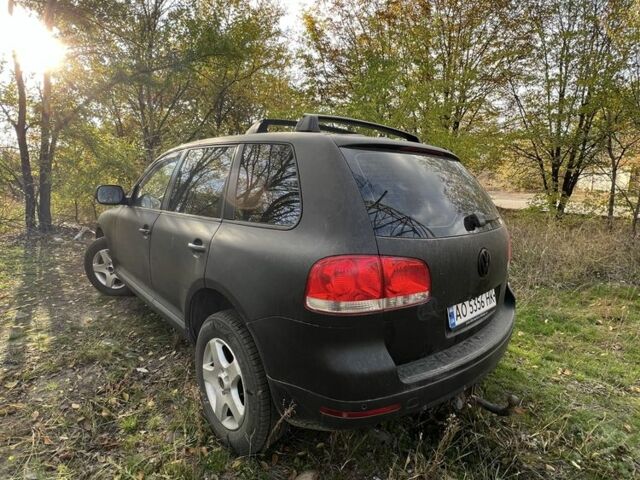 Серый Фольксваген Туарег, объемом двигателя 2.5 л и пробегом 290 тыс. км за 6300 $, фото 5 на Automoto.ua