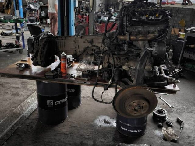 Серый Фольксваген Туарег, объемом двигателя 3 л и пробегом 370 тыс. км за 13000 $, фото 21 на Automoto.ua