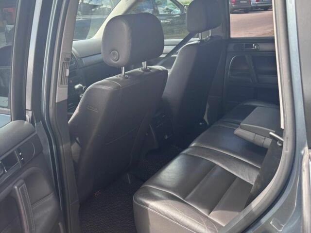 Фольксваген Туарег 2004 в Славянске на Automoto.ua Серый Фольксваген Туарег, объемом двигателя 2.5 л и пробегом 270 тыс. км за 4650 $, фото 8 на Automoto.ua