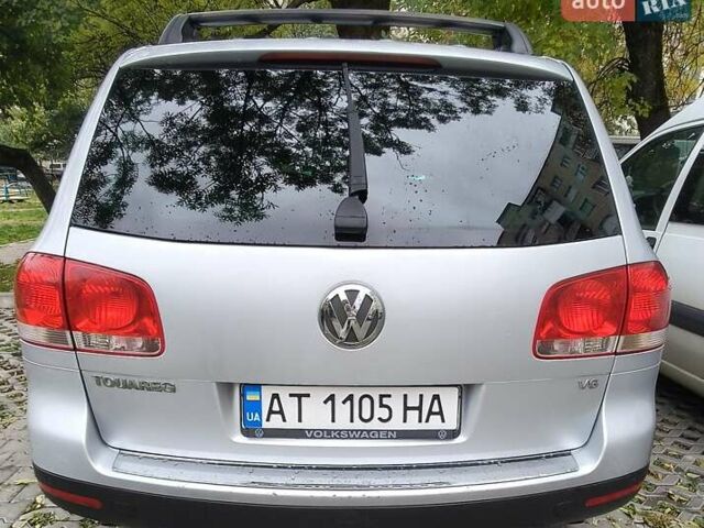 Сірий Фольксваген Туарег, об'ємом двигуна 3.2 л та пробігом 246 тис. км за 8000 $, фото 2 на Automoto.ua