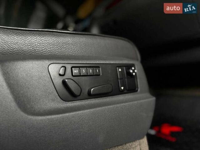 Серый Фольксваген Туарег, объемом двигателя 4.2 л и пробегом 309 тыс. км за 6999 $, фото 16 на Automoto.ua