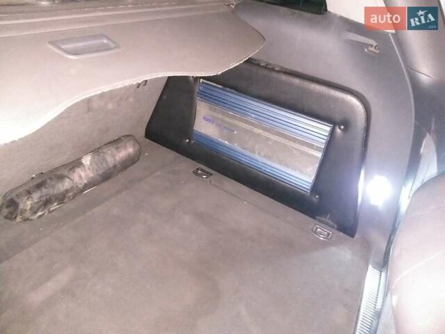 Серый Фольксваген Туарег, объемом двигателя 2.5 л и пробегом 324 тыс. км за 7500 $, фото 8 на Automoto.ua