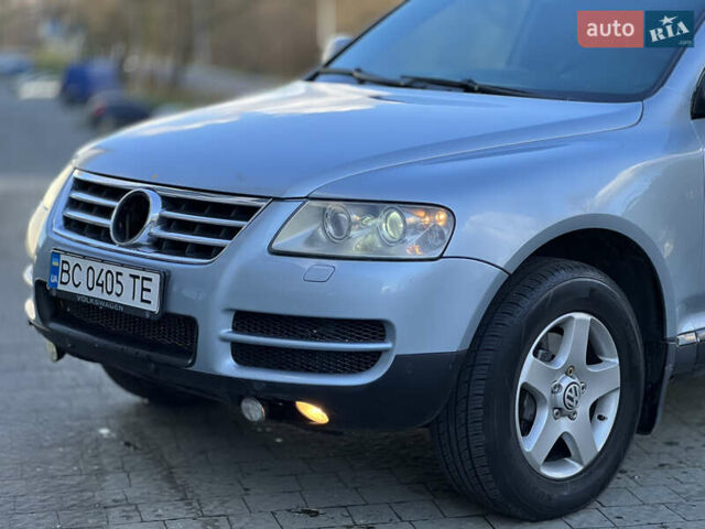 Серый Фольксваген Туарег, объемом двигателя 3.19 л и пробегом 290 тыс. км за 5999 $, фото 5 на Automoto.ua