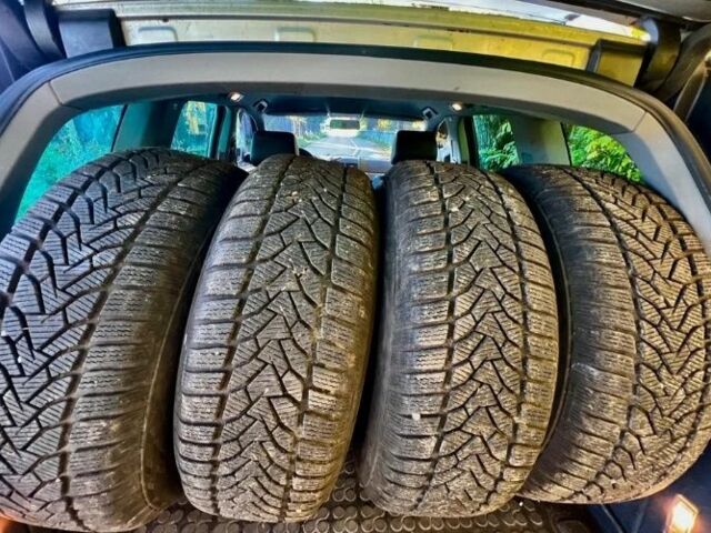 Серый Фольксваген Туарег, объемом двигателя 2 л и пробегом 1 тыс. км за 1881 $, фото 6 на Automoto.ua