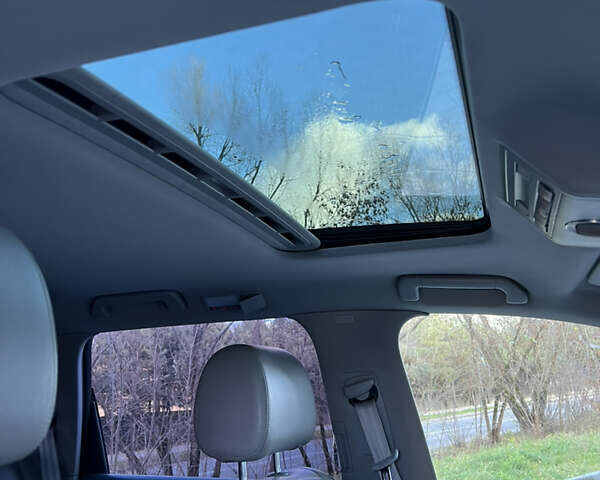 Серый Фольксваген Туарег, объемом двигателя 3.19 л и пробегом 290 тыс. км за 5999 $, фото 17 на Automoto.ua