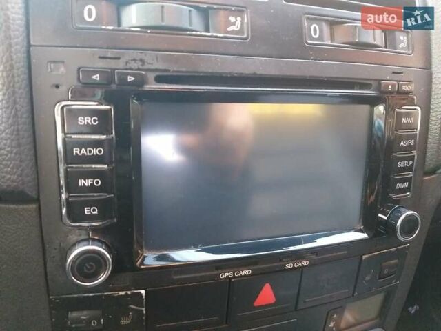 Серый Фольксваген Туарег, объемом двигателя 2.5 л и пробегом 324 тыс. км за 7500 $, фото 14 на Automoto.ua