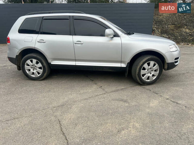 Сірий Фольксваген Туарег, об'ємом двигуна 3.2 л та пробігом 270 тис. км за 7200 $, фото 3 на Automoto.ua