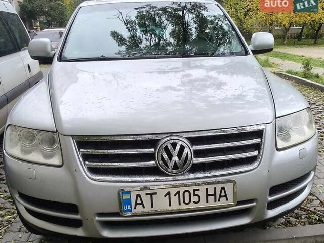 Сірий Фольксваген Туарег, об'ємом двигуна 3.2 л та пробігом 246 тис. км за 8000 $, фото 1 на Automoto.ua