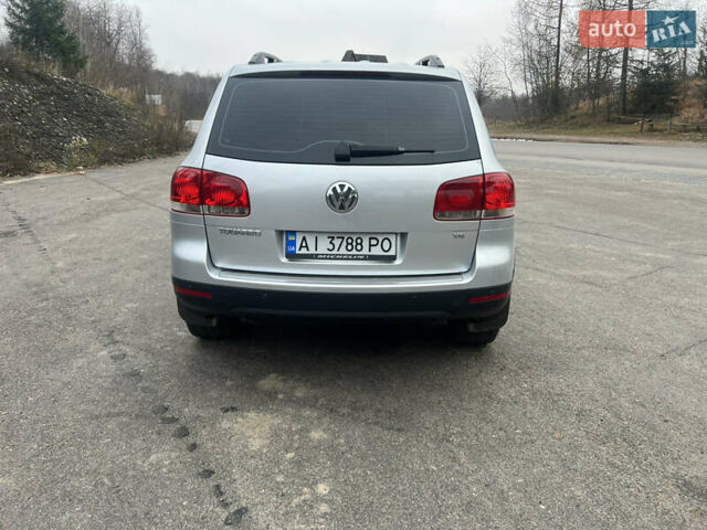 Сірий Фольксваген Туарег, об'ємом двигуна 3.2 л та пробігом 270 тис. км за 7200 $, фото 1 на Automoto.ua