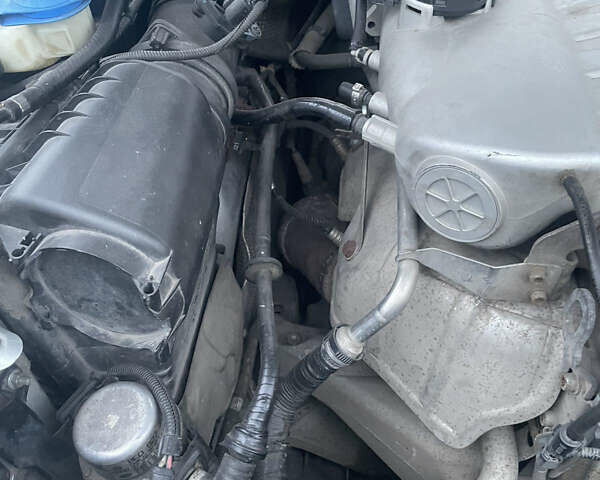 Серый Фольксваген Туарег, объемом двигателя 3.19 л и пробегом 230 тыс. км за 7200 $, фото 19 на Automoto.ua