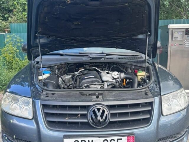 Фольксваген Туарег 2004 в Славянске на Automoto.ua Серый Фольксваген Туарег, объемом двигателя 2.5 л и пробегом 270 тыс. км за 4650 $, фото 4 на Automoto.ua