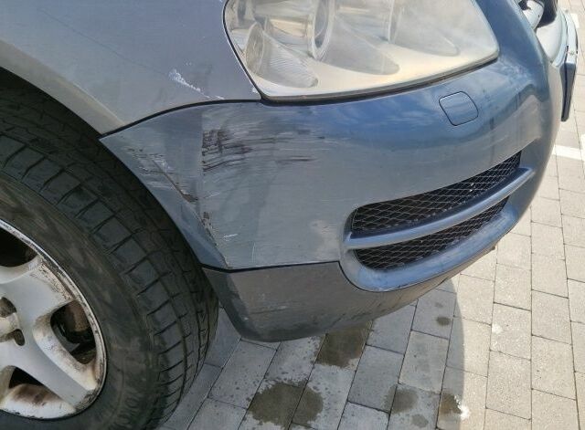 Сірий Фольксваген Туарег, об'ємом двигуна 2.5 л та пробігом 310 тис. км за 3650 $, фото 7 на Automoto.ua