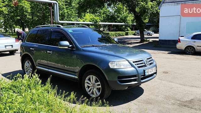 Серый Фольксваген Туарег, объемом двигателя 3.19 л и пробегом 503 тыс. км за 7700 $, фото 19 на Automoto.ua