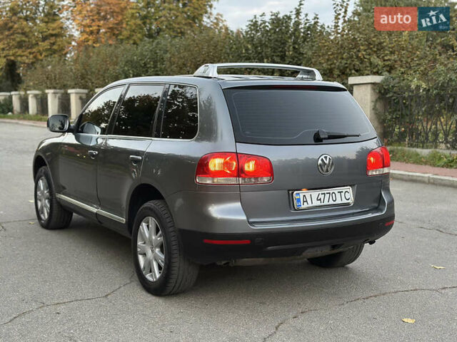 Серый Фольксваген Туарег, объемом двигателя 3 л и пробегом 220 тыс. км за 8250 $, фото 23 на Automoto.ua
