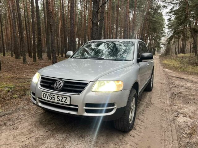 Серый Фольксваген Туарег, объемом двигателя 0 л и пробегом 250 тыс. км за 3900 $, фото 1 на Automoto.ua