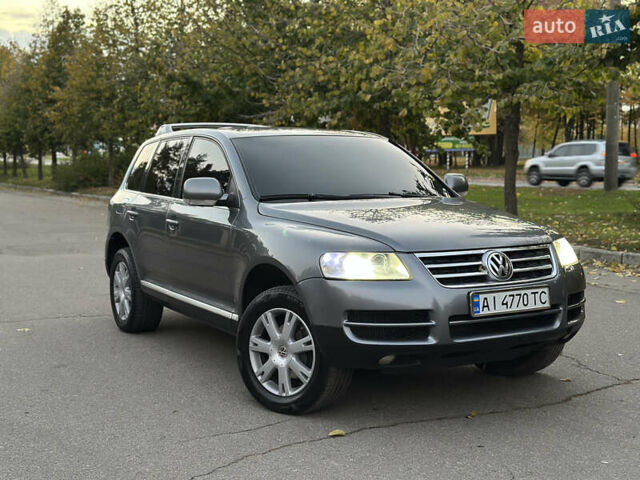 Серый Фольксваген Туарег, объемом двигателя 3 л и пробегом 220 тыс. км за 8250 $, фото 27 на Automoto.ua