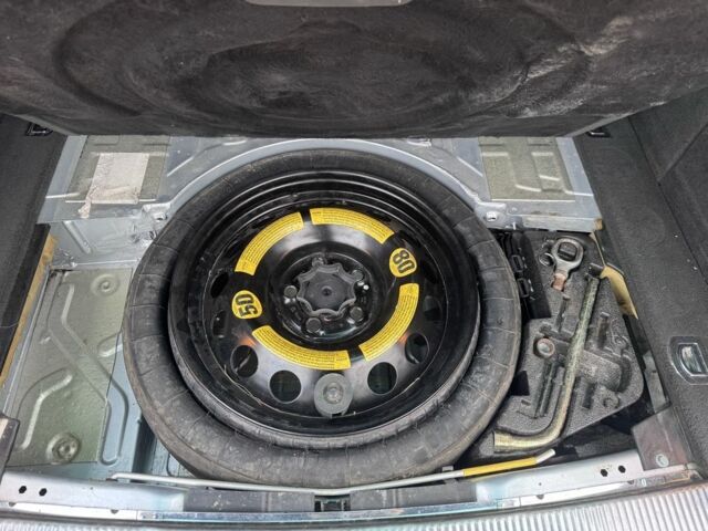 Серый Фольксваген Туарег, объемом двигателя 2.5 л и пробегом 354 тыс. км за 4499 $, фото 13 на Automoto.ua