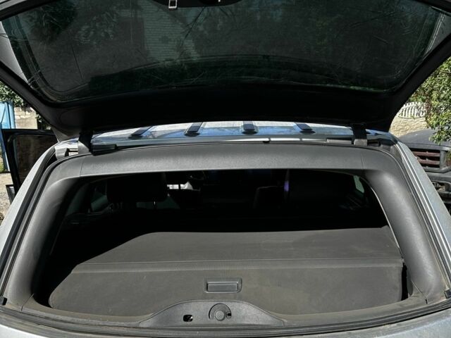 Серый Фольксваген Туарег, объемом двигателя 3 л и пробегом 290 тыс. км за 5800 $, фото 7 на Automoto.ua