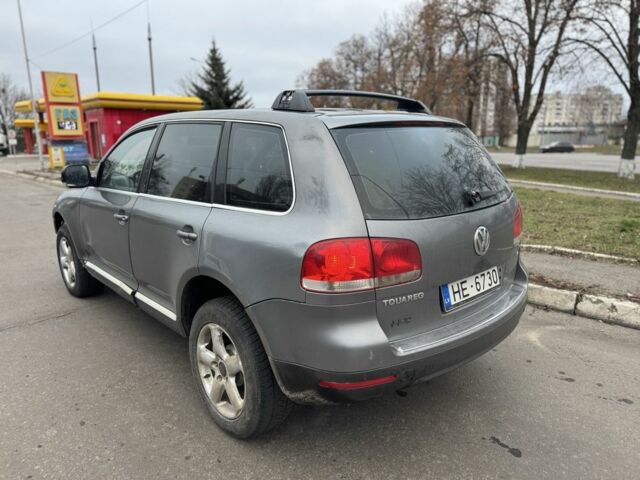 Сірий Фольксваген Туарег, об'ємом двигуна 3.2 л та пробігом 320 тис. км за 3400 $, фото 3 на Automoto.ua