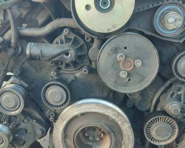 Серый Фольксваген Туарег, объемом двигателя 2.97 л и пробегом 490 тыс. км за 10350 $, фото 3 на Automoto.ua