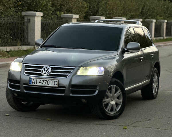 Серый Фольксваген Туарег, объемом двигателя 3 л и пробегом 220 тыс. км за 8250 $, фото 31 на Automoto.ua