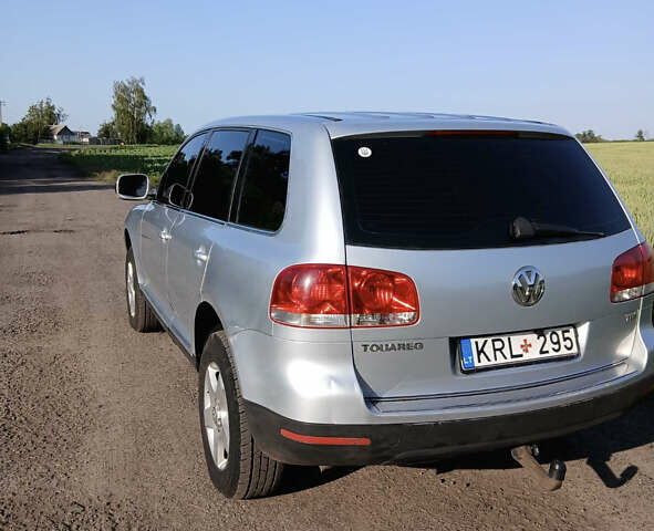 Сірий Фольксваген Туарег, об'ємом двигуна 2.5 л та пробігом 435 тис. км за 5000 $, фото 1 на Automoto.ua