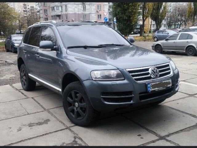 Серый Фольксваген Туарег, объемом двигателя 0 л и пробегом 312 тыс. км за 5900 $, фото 4 на Automoto.ua