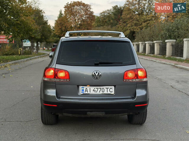 Серый Фольксваген Туарег, объемом двигателя 3 л и пробегом 220 тыс. км за 8250 $, фото 19 на Automoto.ua