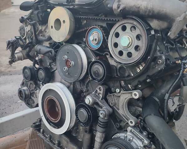 Серый Фольксваген Туарег, объемом двигателя 2.97 л и пробегом 490 тыс. км за 10350 $, фото 2 на Automoto.ua