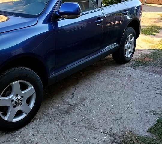 Серый Фольксваген Туарег, объемом двигателя 3 л и пробегом 200 тыс. км за 6000 $, фото 5 на Automoto.ua