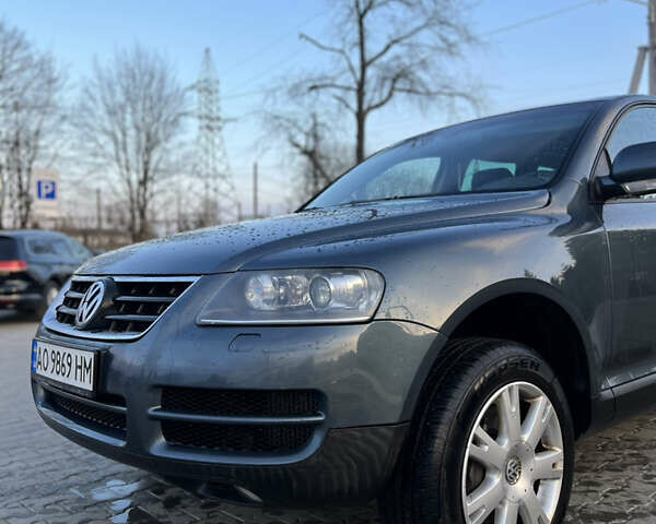 Серый Фольксваген Туарег, объемом двигателя 3 л и пробегом 428 тыс. км за 6700 $, фото 10 на Automoto.ua