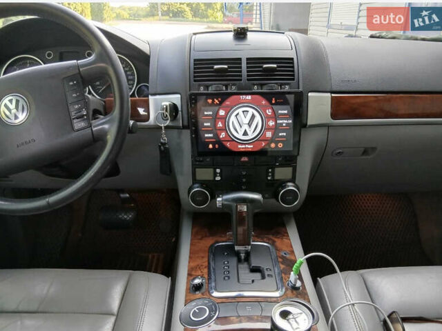 Сірий Фольксваген Туарег, об'ємом двигуна 2.5 л та пробігом 435 тис. км за 5000 $, фото 3 на Automoto.ua