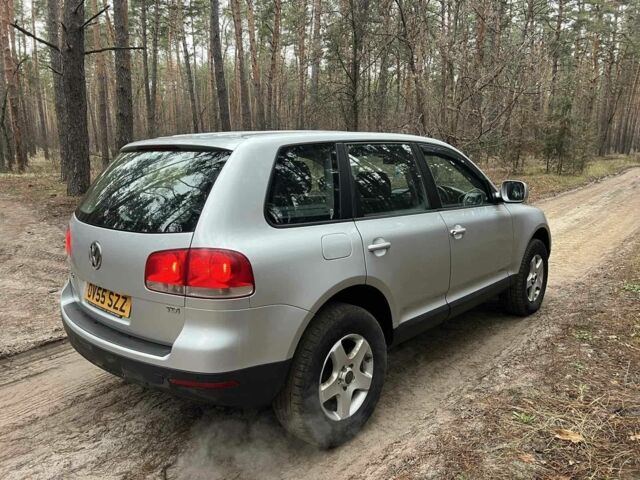 Серый Фольксваген Туарег, объемом двигателя 0 л и пробегом 250 тыс. км за 3900 $, фото 7 на Automoto.ua