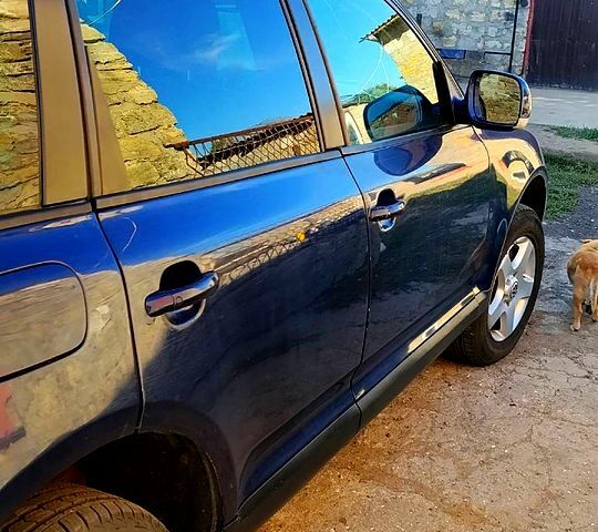 Серый Фольксваген Туарег, объемом двигателя 3 л и пробегом 200 тыс. км за 6000 $, фото 1 на Automoto.ua