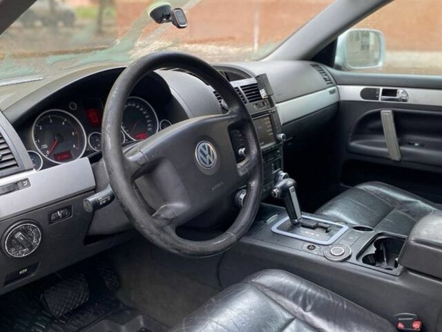 Фольксваген Туарег 2005 в Славянске на Automoto.ua Серый Фольксваген Туарег, объемом двигателя 0 л и пробегом 288 тыс. км за 3300 $, фото 5 на Automoto.ua